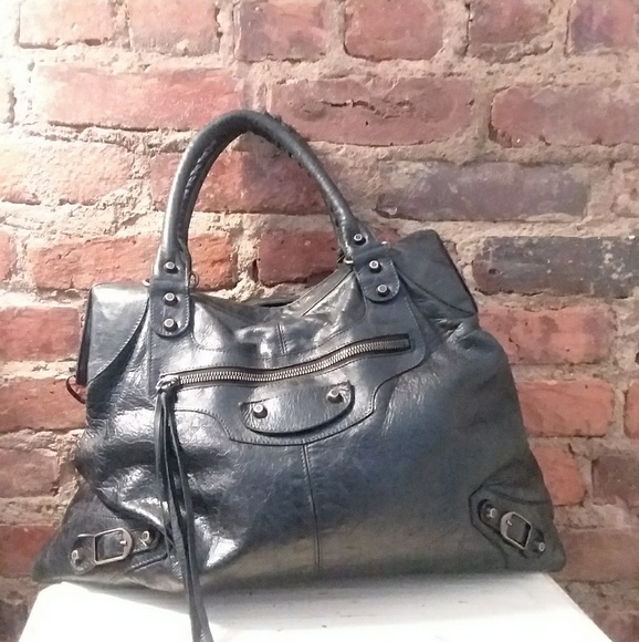 pre owned balenciaga bag